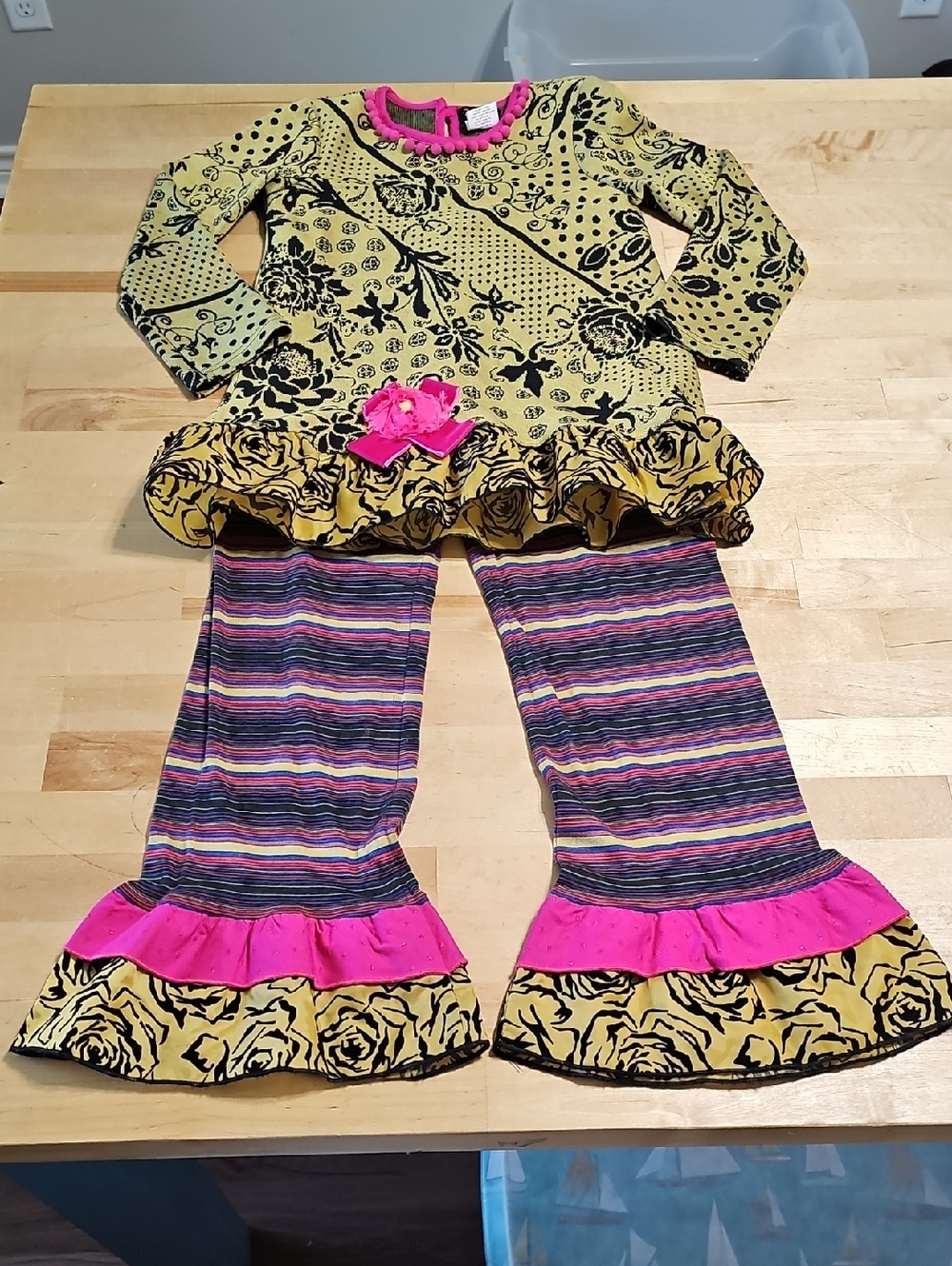 3 for $20 🌸 ZaZa Couture Boho Floral Tunic & Flare Legging Set Size 7